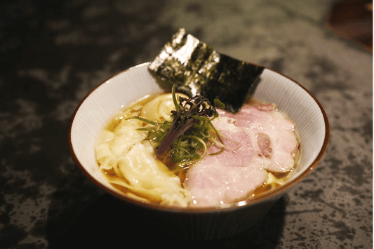 Sapporo: Ramen Tasting Tour with 3 Mini Bowls of Ramen (Private Group)