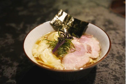 Sapporo: Ramen Tasting Tour with 3 Mini Bowls of Ramen